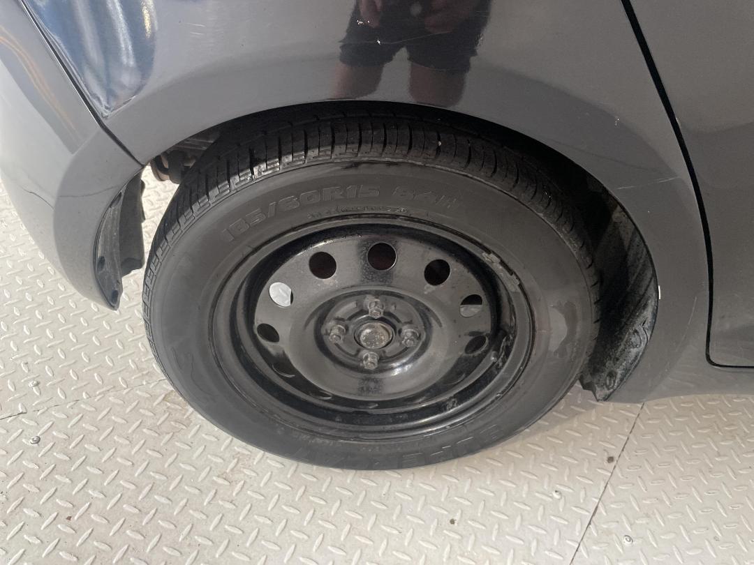 Photo '12' of Suzuki Swift