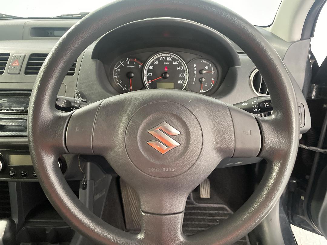 Photo '25' of Suzuki Swift