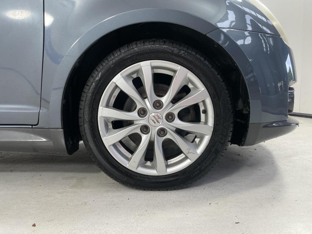 Photo '9' of Suzuki Swift