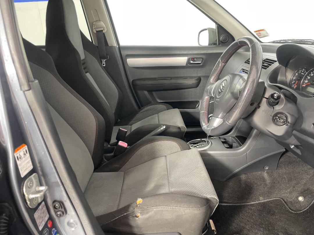 Photo '16' of Suzuki Swift