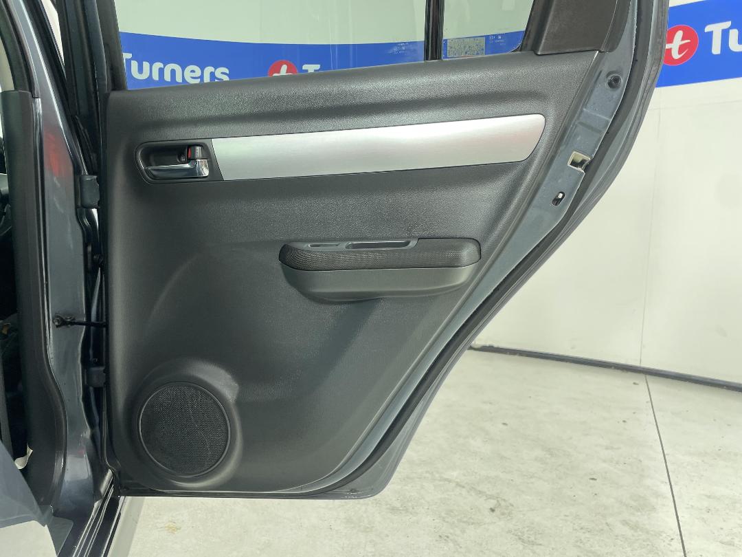 Photo '19' of Suzuki Swift