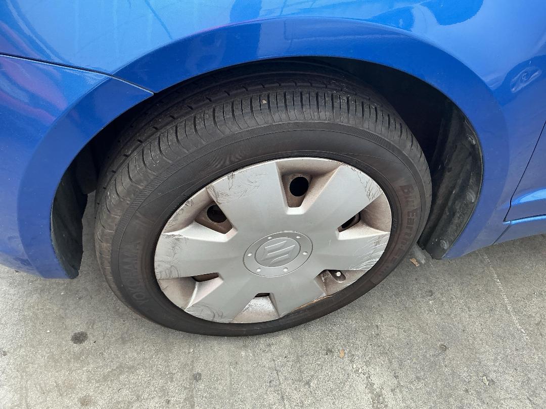 Photo '4' of Suzuki Swift