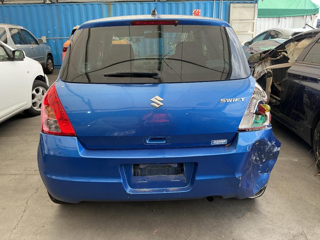 Photo '7' of Suzuki Swift