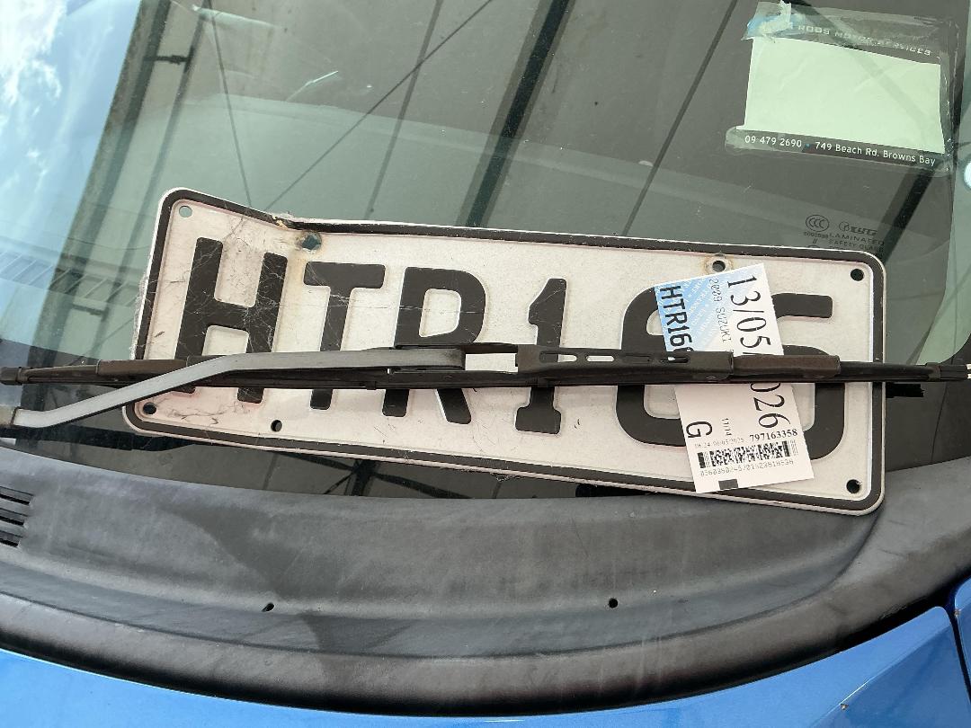 Photo '22' of Suzuki Swift