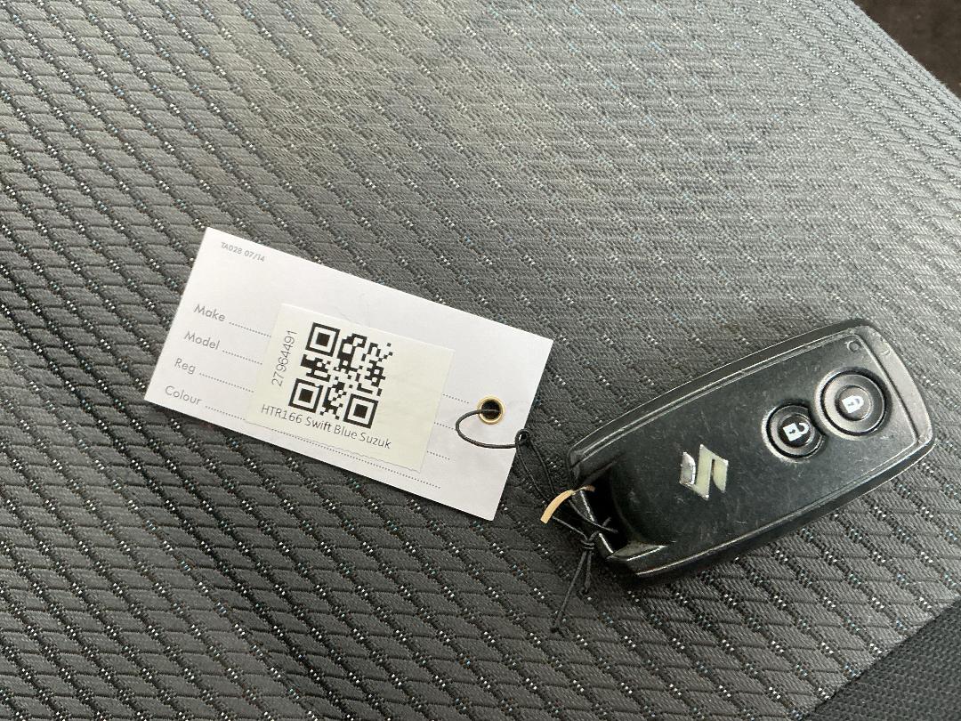 Photo '17' of Suzuki Swift