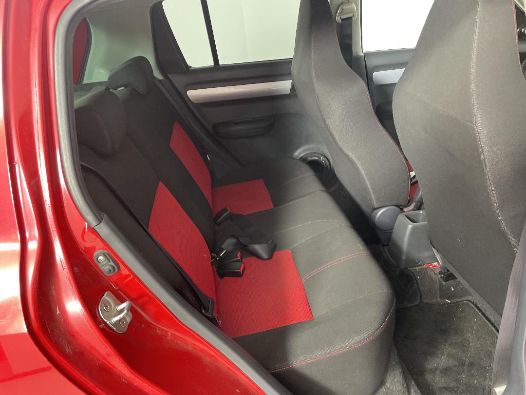 Photo '20' of Suzuki Swift Photo '20' of Suzuki Swift