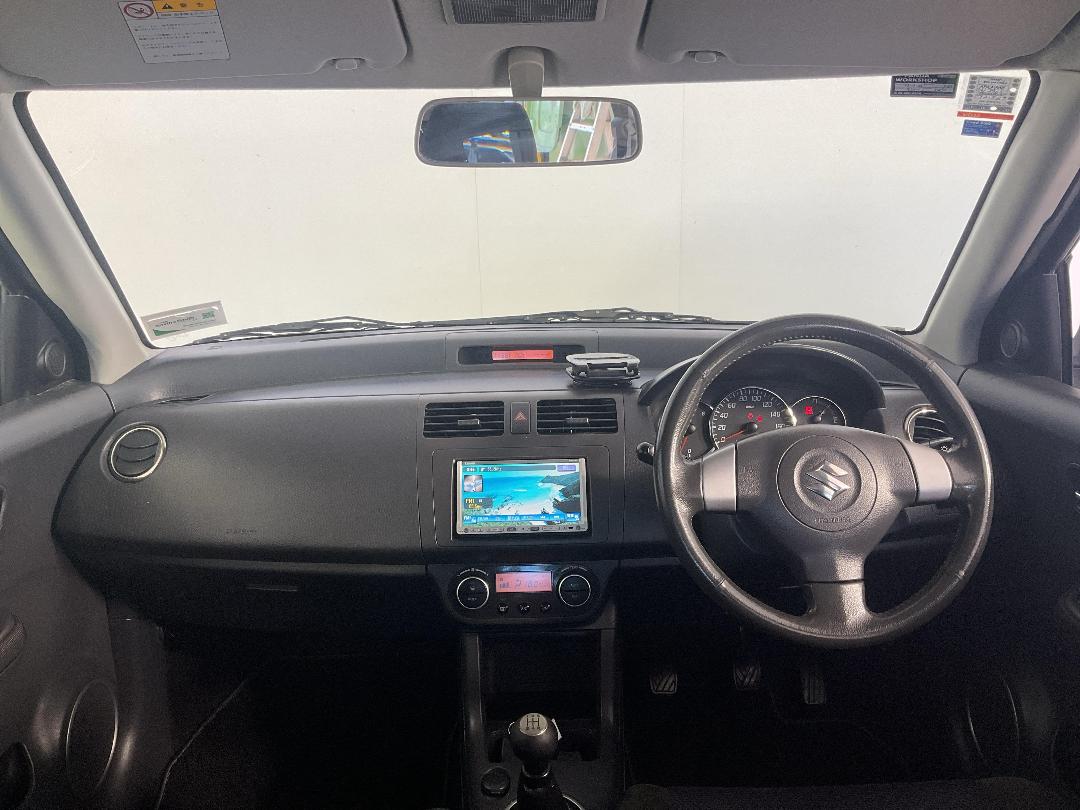 Photo '17' of Suzuki Swift Photo '17' of Suzuki Swift