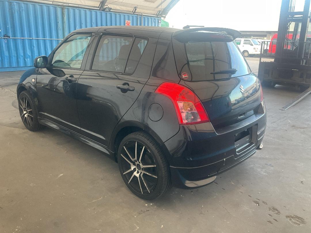 Photo '14' of Suzuki Swift XG Aero