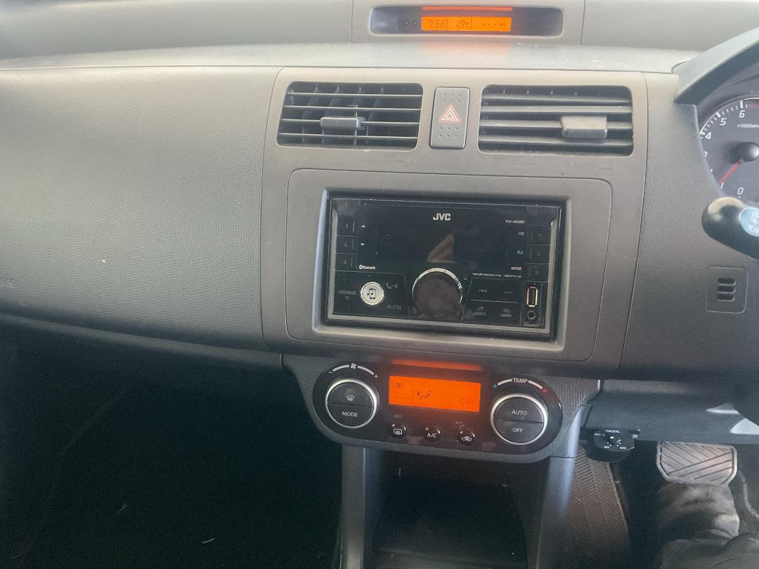 Photo '26' of Suzuki Swift XG Aero