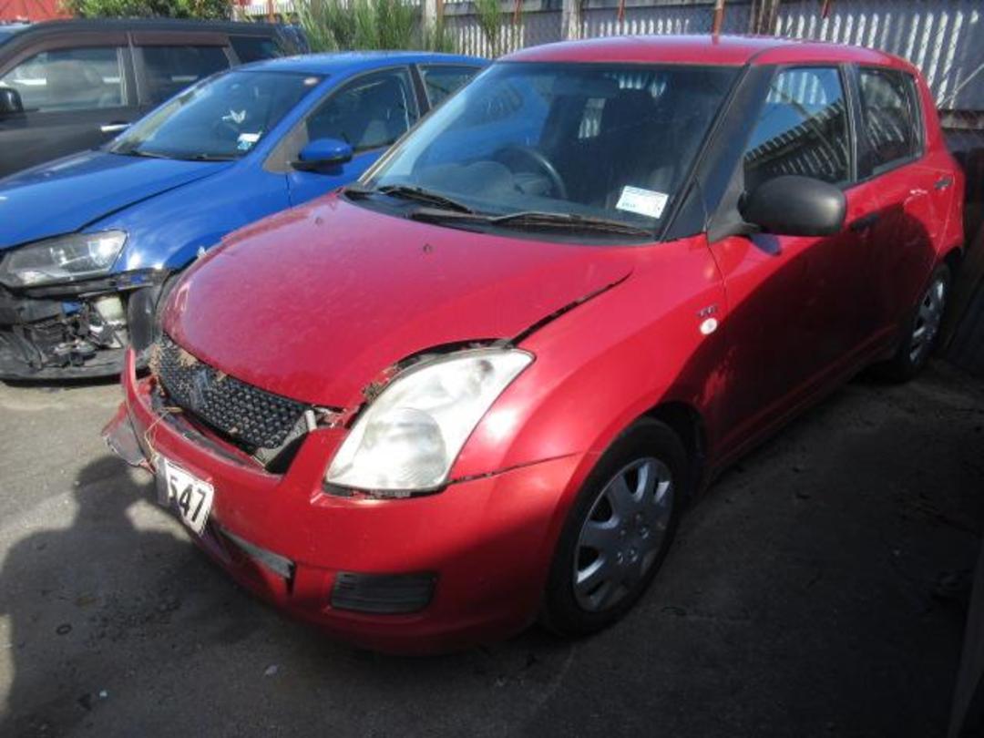 Photo '2' of Suzuki Swift GLX