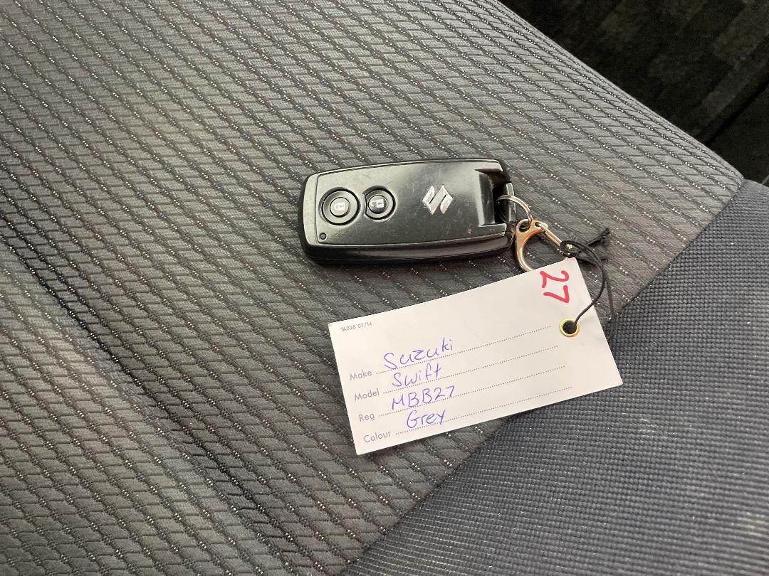 Photo '22' of Suzuki Swift Photo '22' of Suzuki Swift