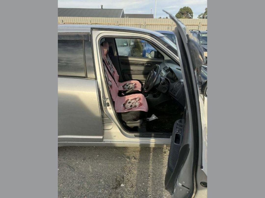 Photo '14' of Suzuki Swift