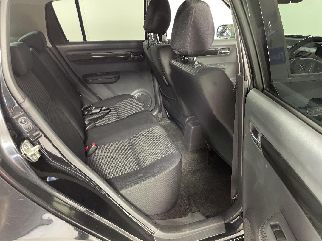 Photo '20' of Suzuki Swift Photo '20' of Suzuki Swift