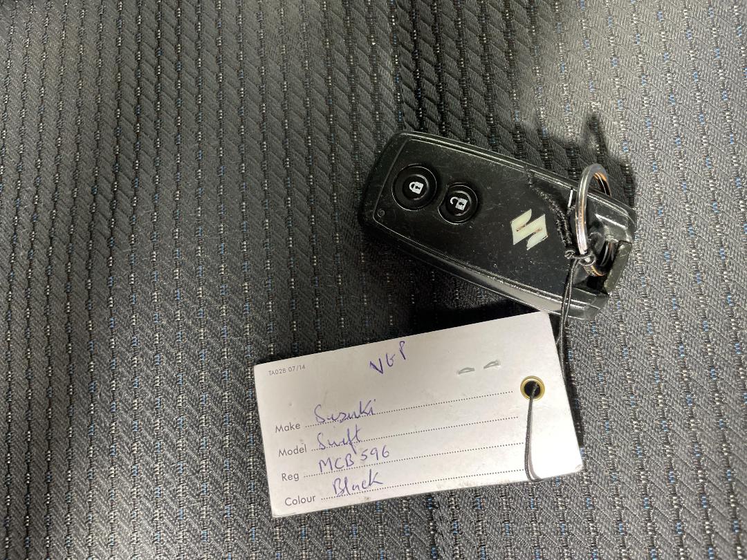 Photo '22' of Suzuki Swift Photo '22' of Suzuki Swift