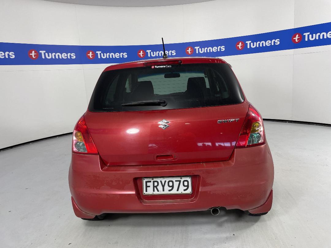 Photo '6' of Suzuki Swift