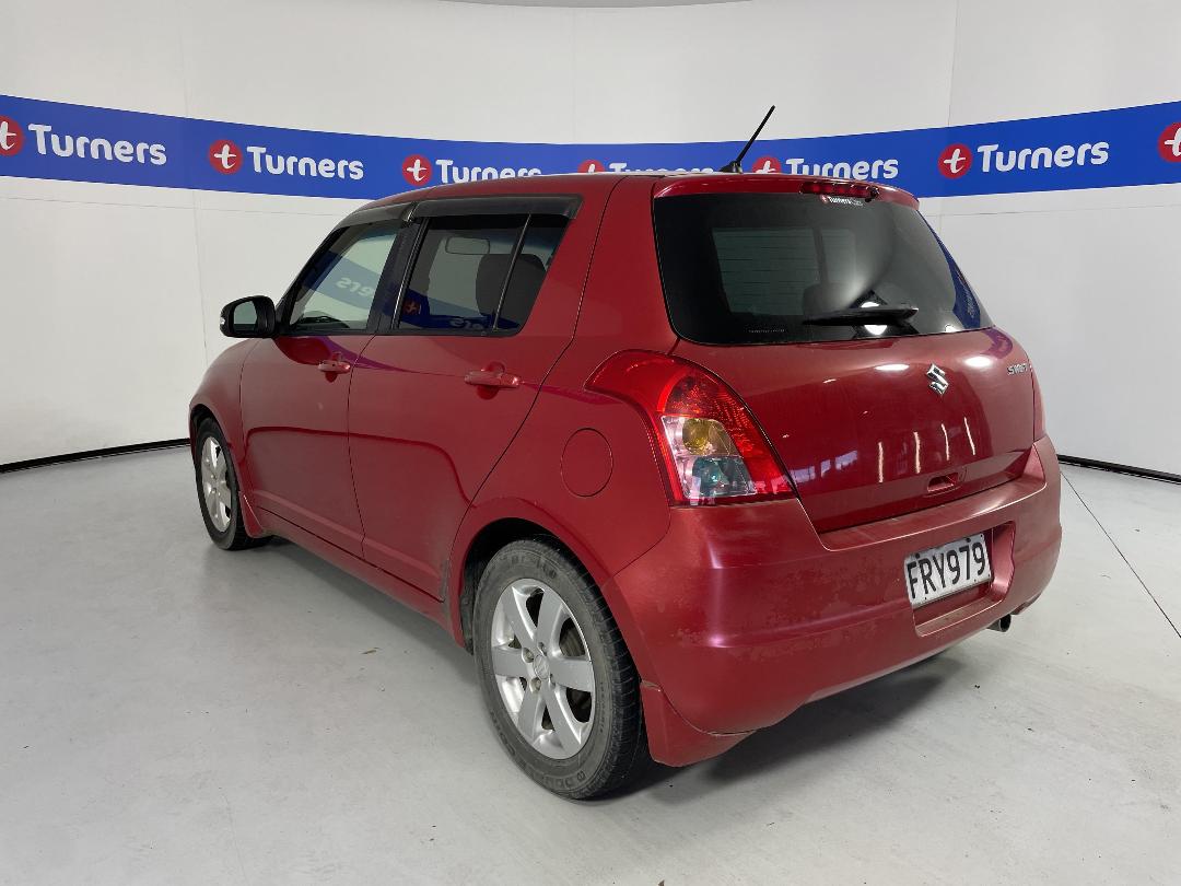 Photo '5' of Suzuki Swift