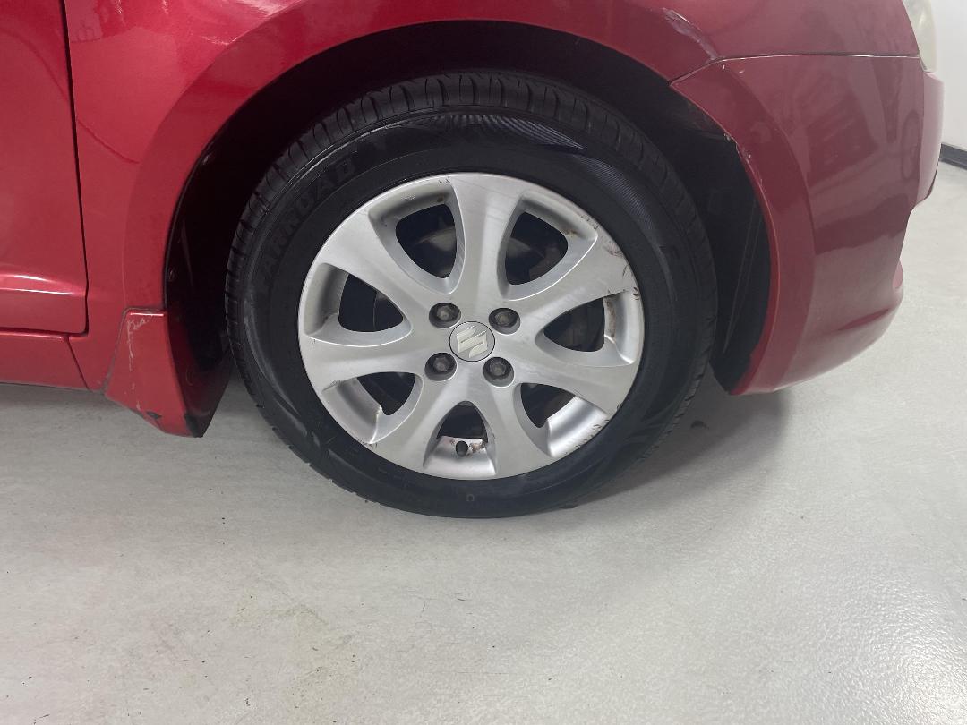 Photo '9' of Suzuki Swift