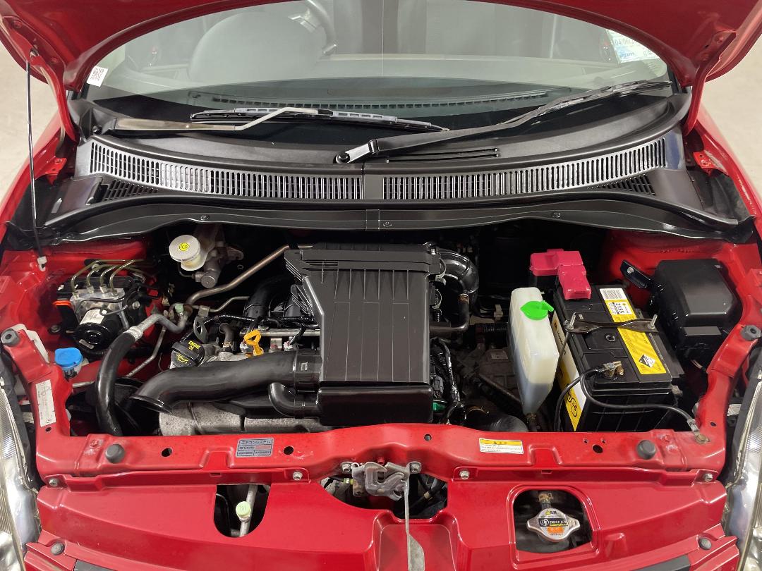 Photo '13' of Suzuki Swift