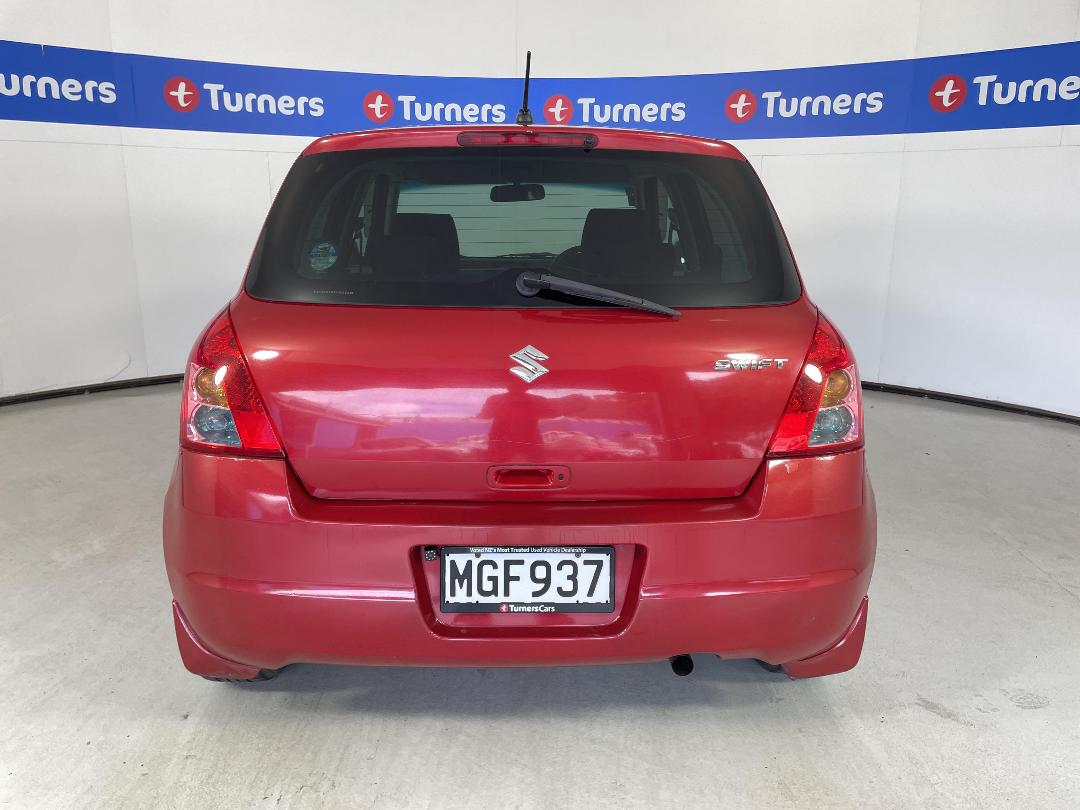 Photo '6' of Suzuki Swift