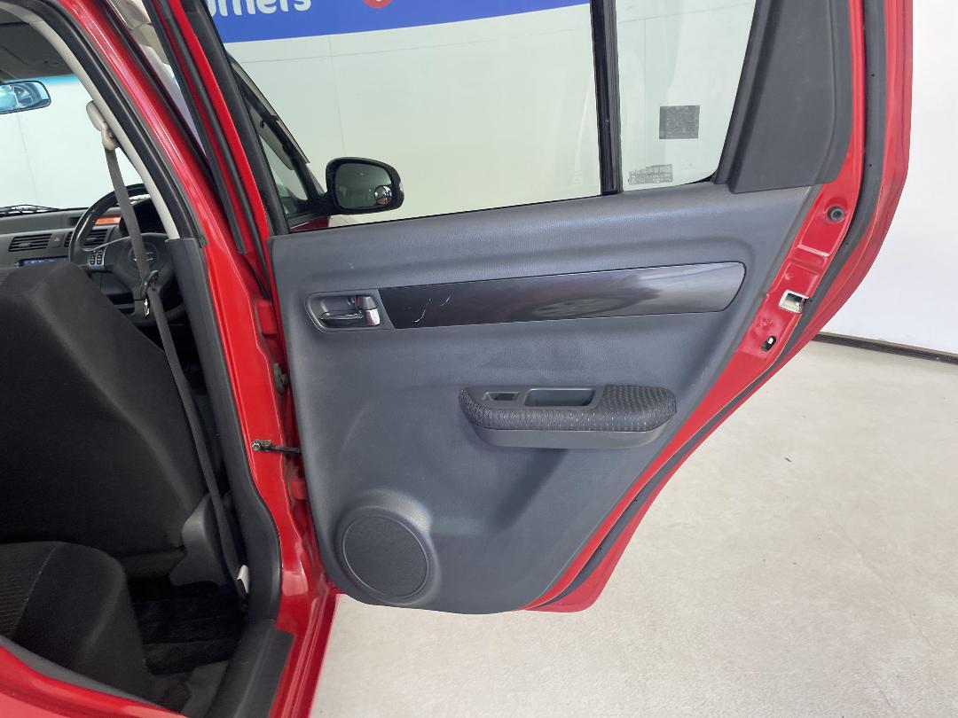 Photo '19' of Suzuki Swift