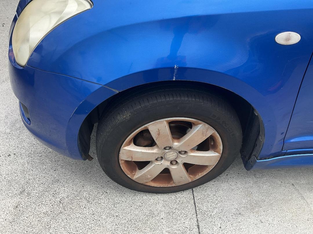 Photo '7' of Suzuki Swift