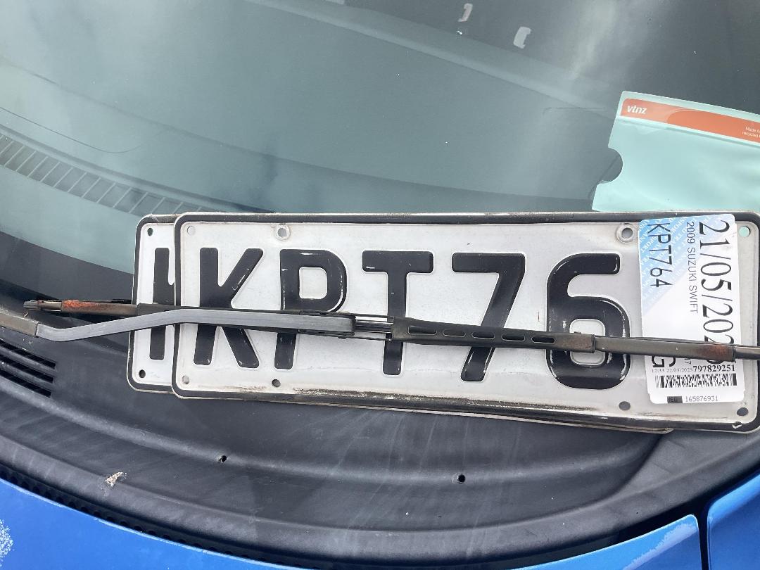 Photo '27' of Suzuki Swift