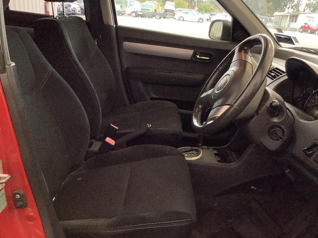 Photo '9' of Suzuki Swift