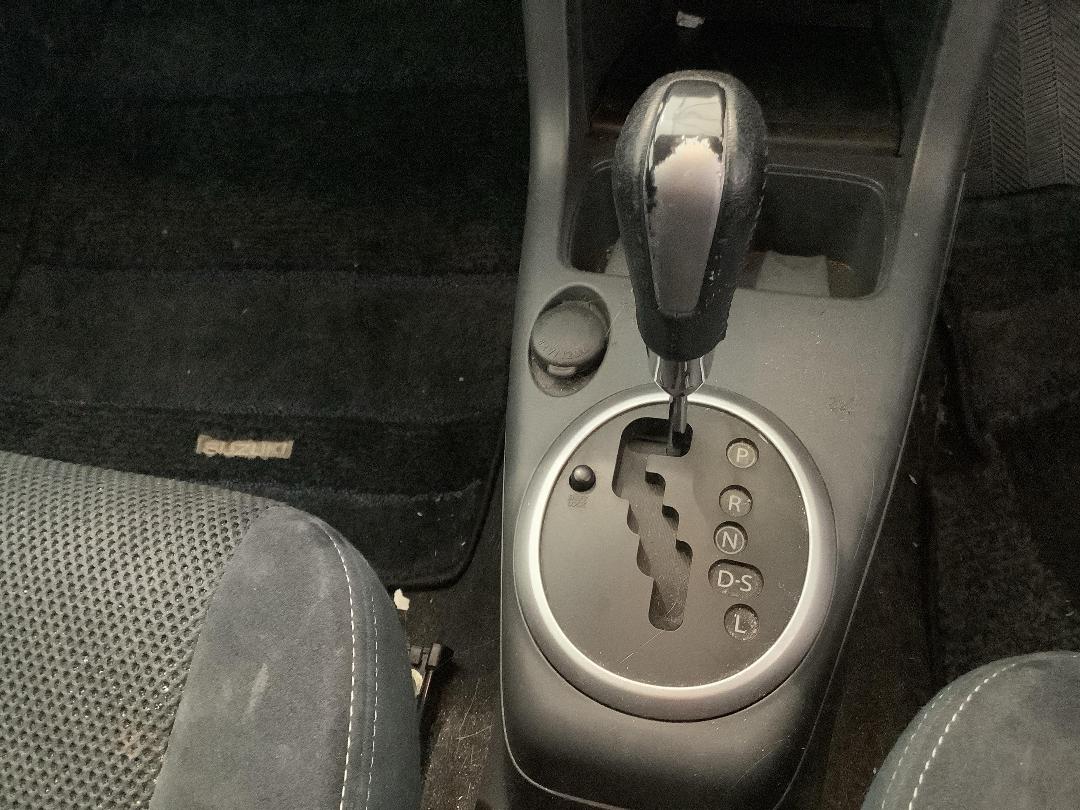 Photo '15' of Suzuki Swift