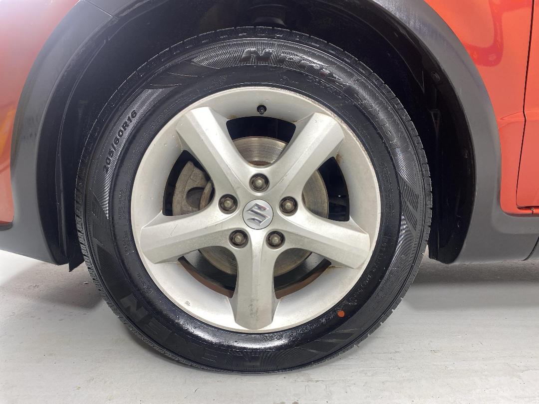 Photo '10' of Suzuki SX4