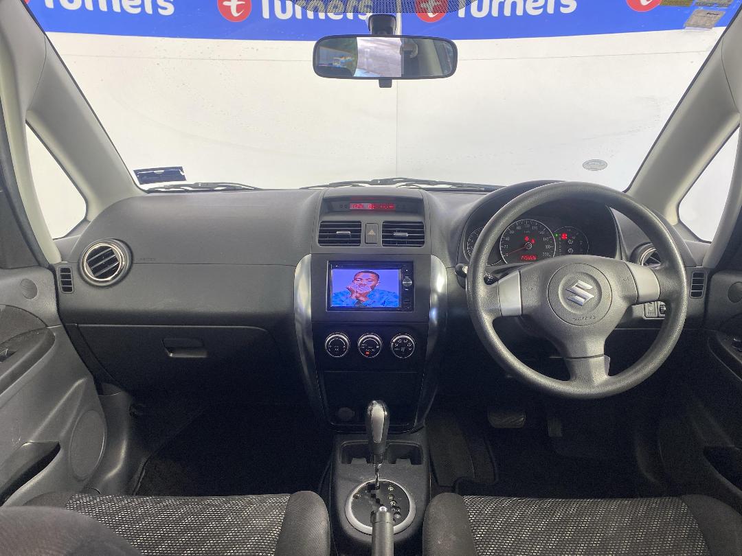 Photo '17' of Suzuki SX4