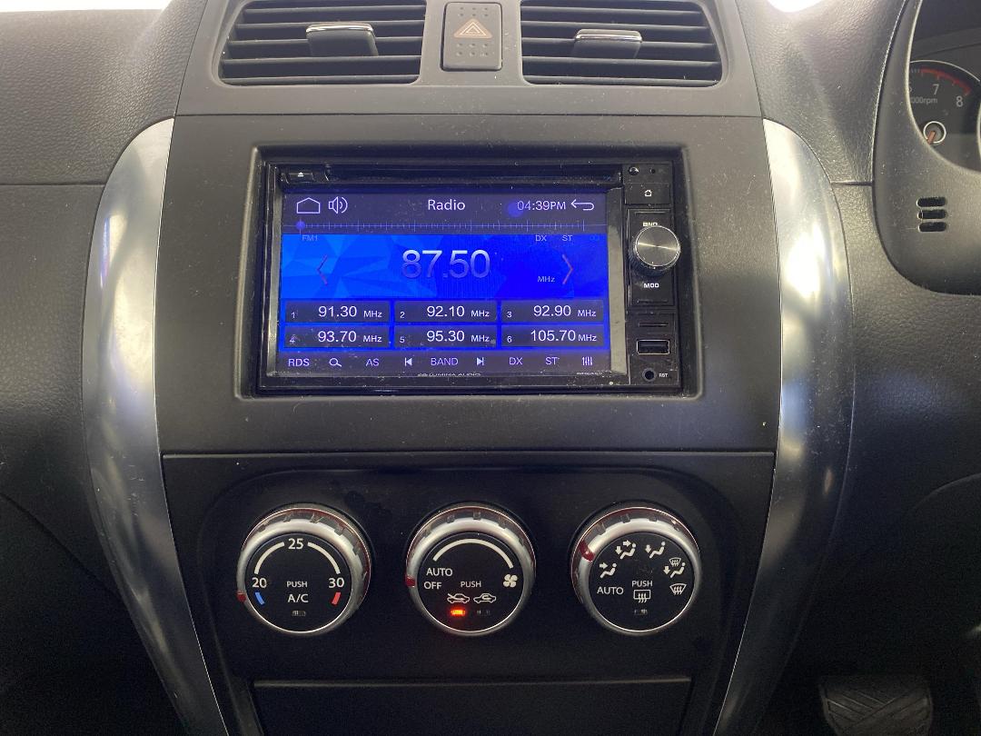 Photo '18' of Suzuki SX4