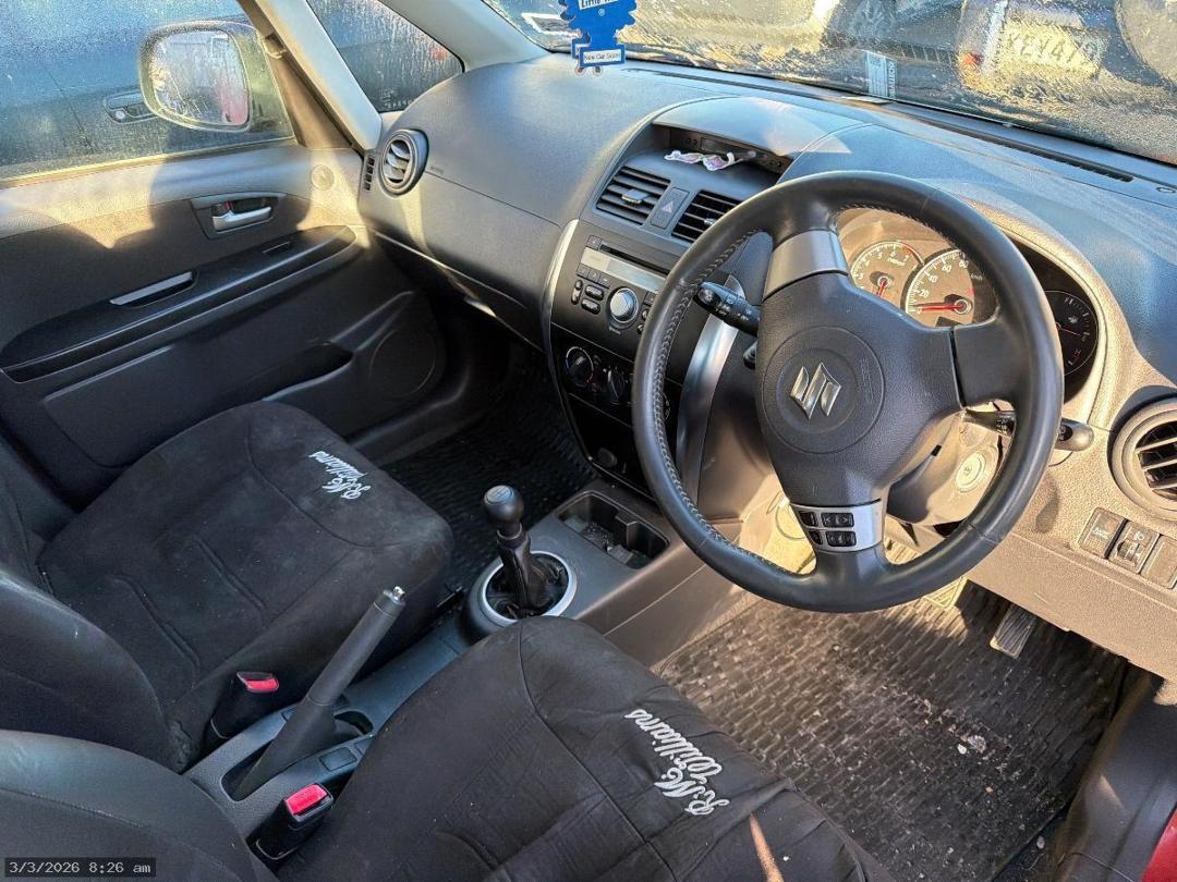 Photo '10' of Suzuki SX4 Glxf