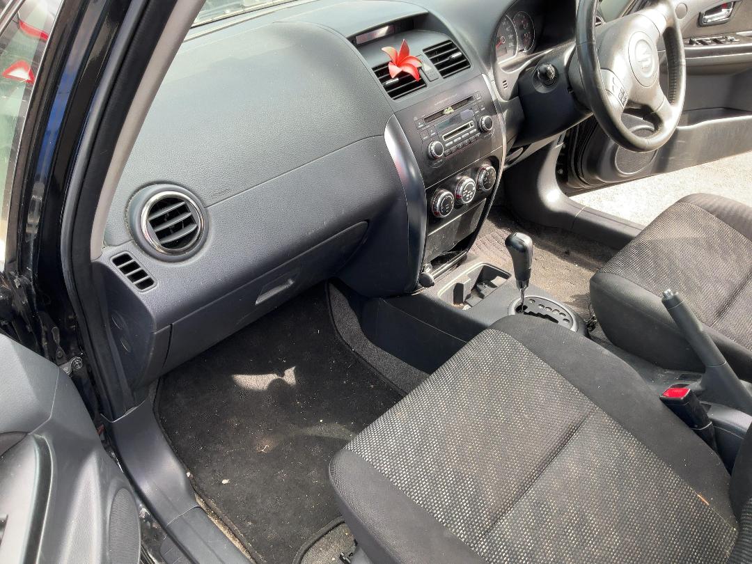 Photo '17' of Suzuki SX4 Photo '17' of Suzuki SX4