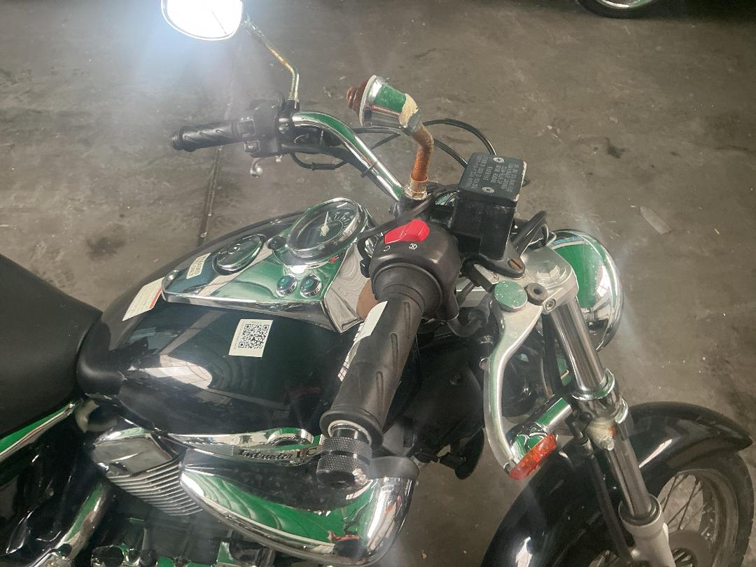 Photo '11' of Suzuki VL250 Intruder 250LC