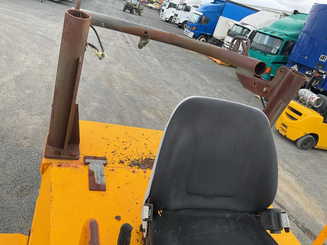 Photo '14' of Thwaites SWIVEL DUMPER ADT Photo '14' of Thwaites SWIVEL DUMPER ADT