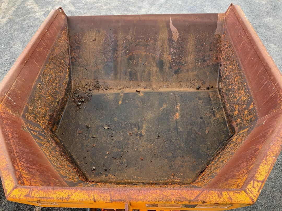 Photo '16' of Thwaites SWIVEL DUMPER ADT Photo '16' of Thwaites SWIVEL DUMPER ADT