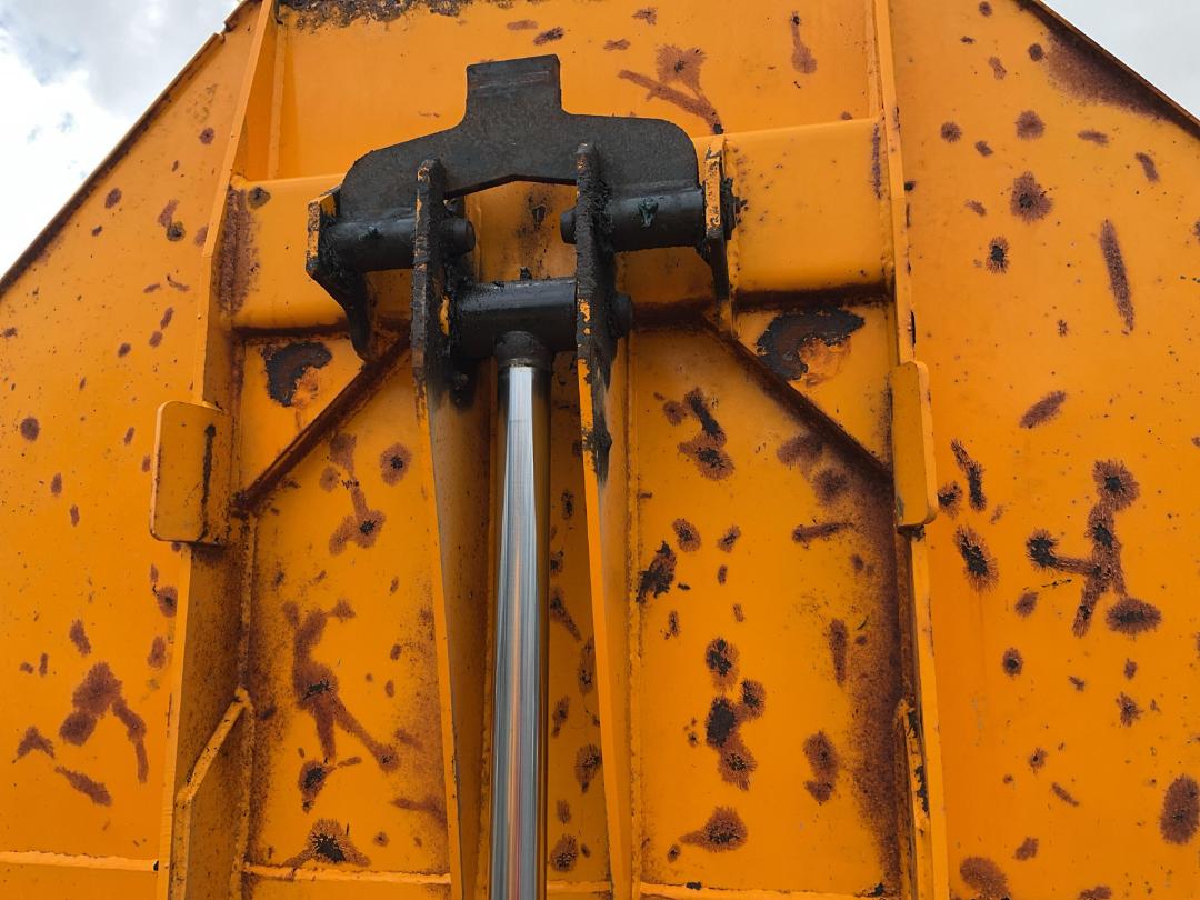 Photo '24' of Thwaites SWIVEL DUMPER ADT Photo '24' of Thwaites SWIVEL DUMPER ADT