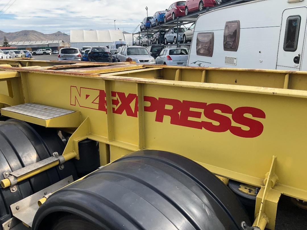 Photo '9' of TMC LM4 3421 Flat Deck - Tandem Photo '9' of TMC LM4 3421 Flat Deck - Tandem