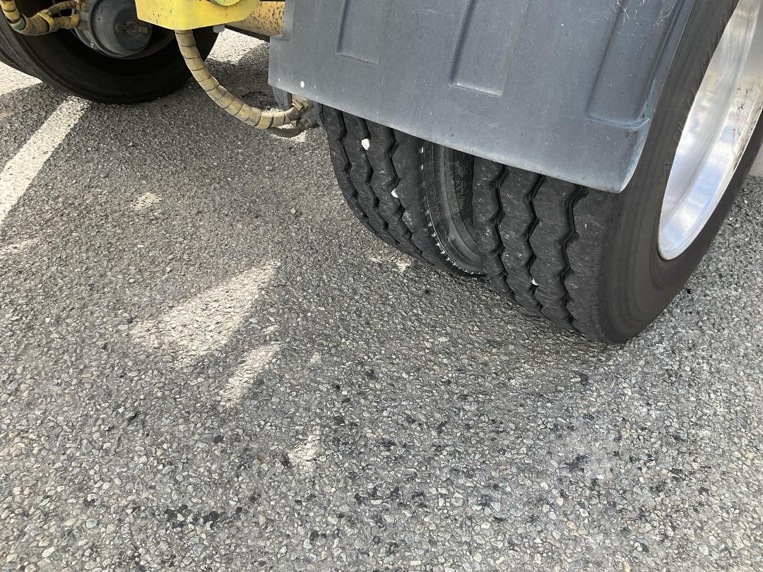 Photo '11' of TMC LM4 3421 Flat Deck - Tandem Photo '11' of TMC LM4 3421 Flat Deck - Tandem