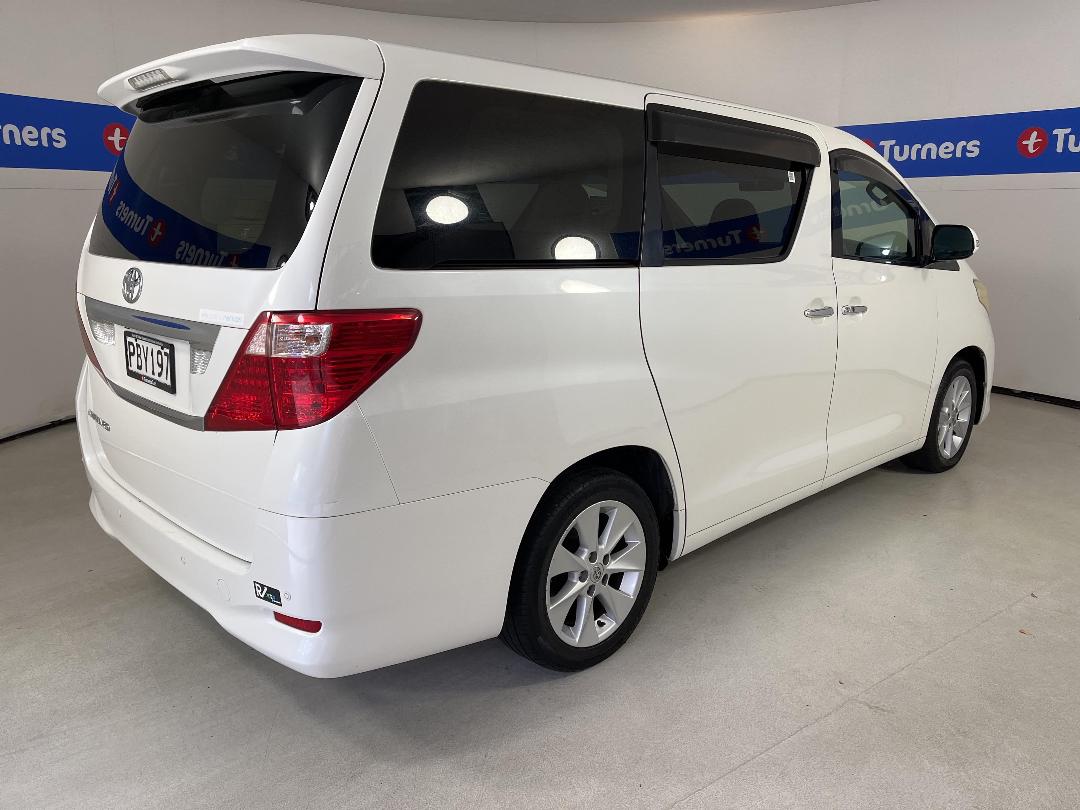 Photo '7' of Toyota Alphard