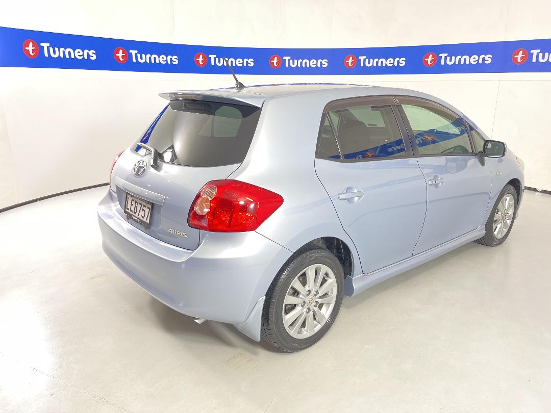 Photo '7' of Toyota Auris Photo '7' of Toyota Auris