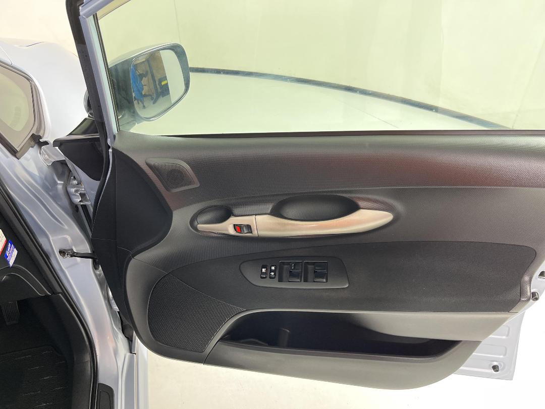 Photo '15' of Toyota Auris Photo '15' of Toyota Auris