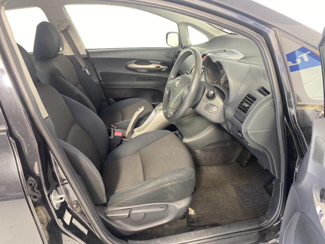 Photo '16' of Toyota Auris Photo '16' of Toyota Auris