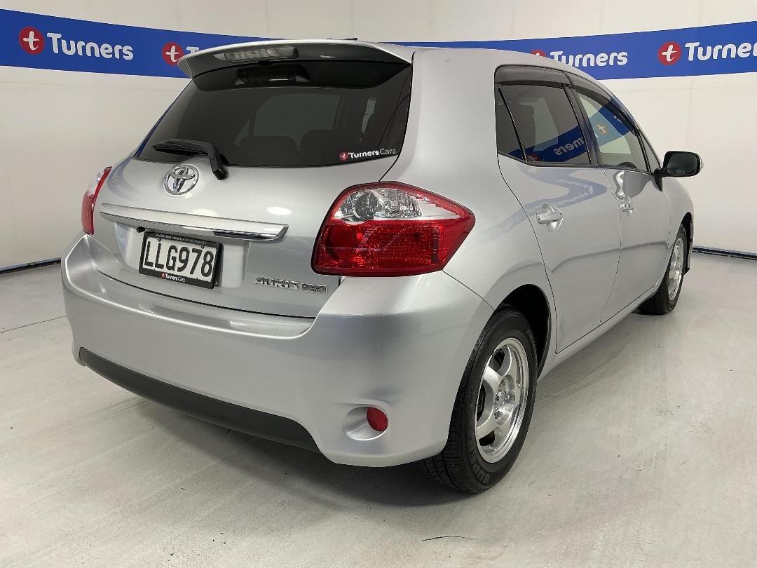 Photo '7' of Toyota Auris Photo '7' of Toyota Auris