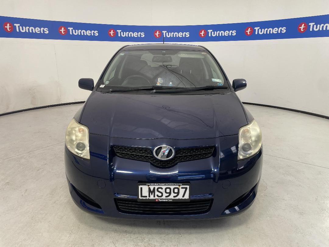 Photo '2' of Toyota Auris Photo '2' of Toyota Auris