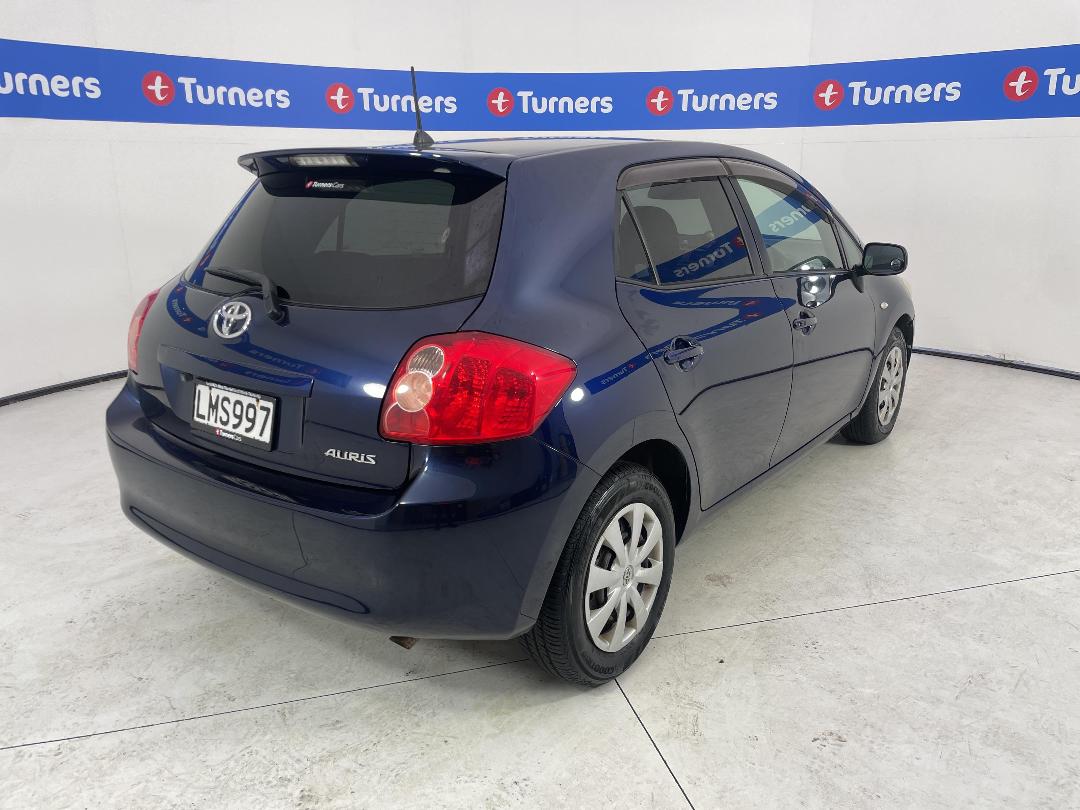 Photo '7' of Toyota Auris Photo '7' of Toyota Auris