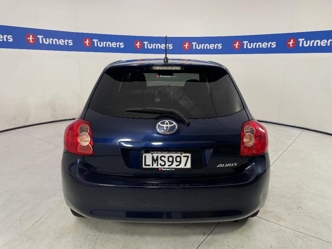 Photo '6' of Toyota Auris Photo '6' of Toyota Auris