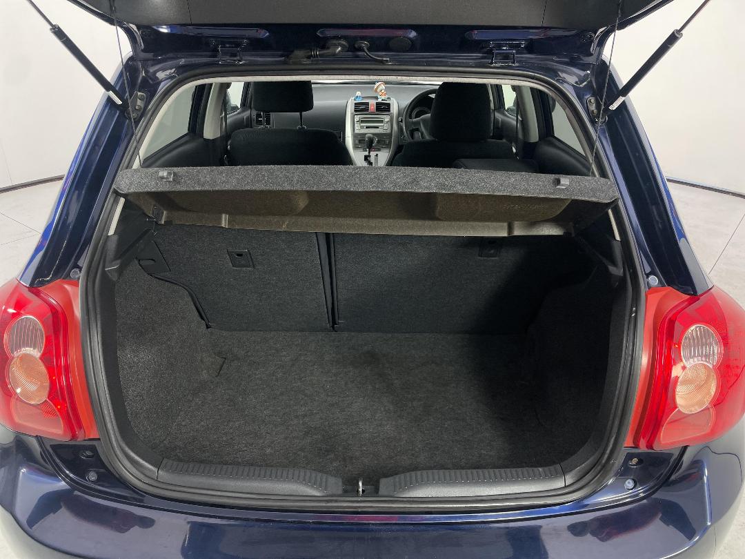 Photo '14' of Toyota Auris Photo '14' of Toyota Auris