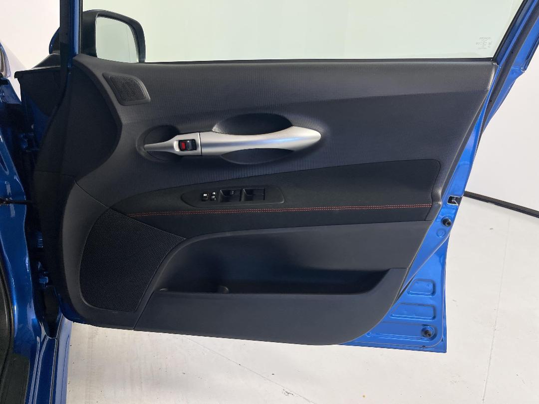 Photo '15' of Toyota Auris Photo '15' of Toyota Auris