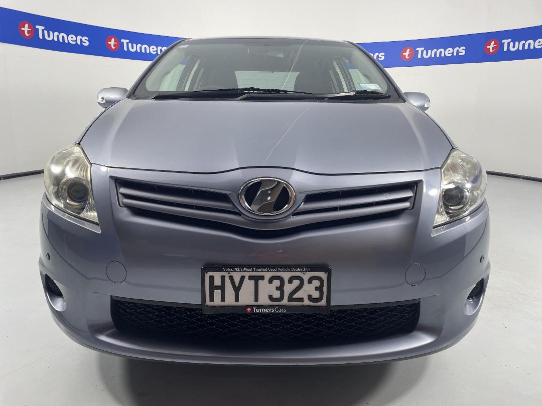 Photo '2' of Toyota Auris Photo '2' of Toyota Auris